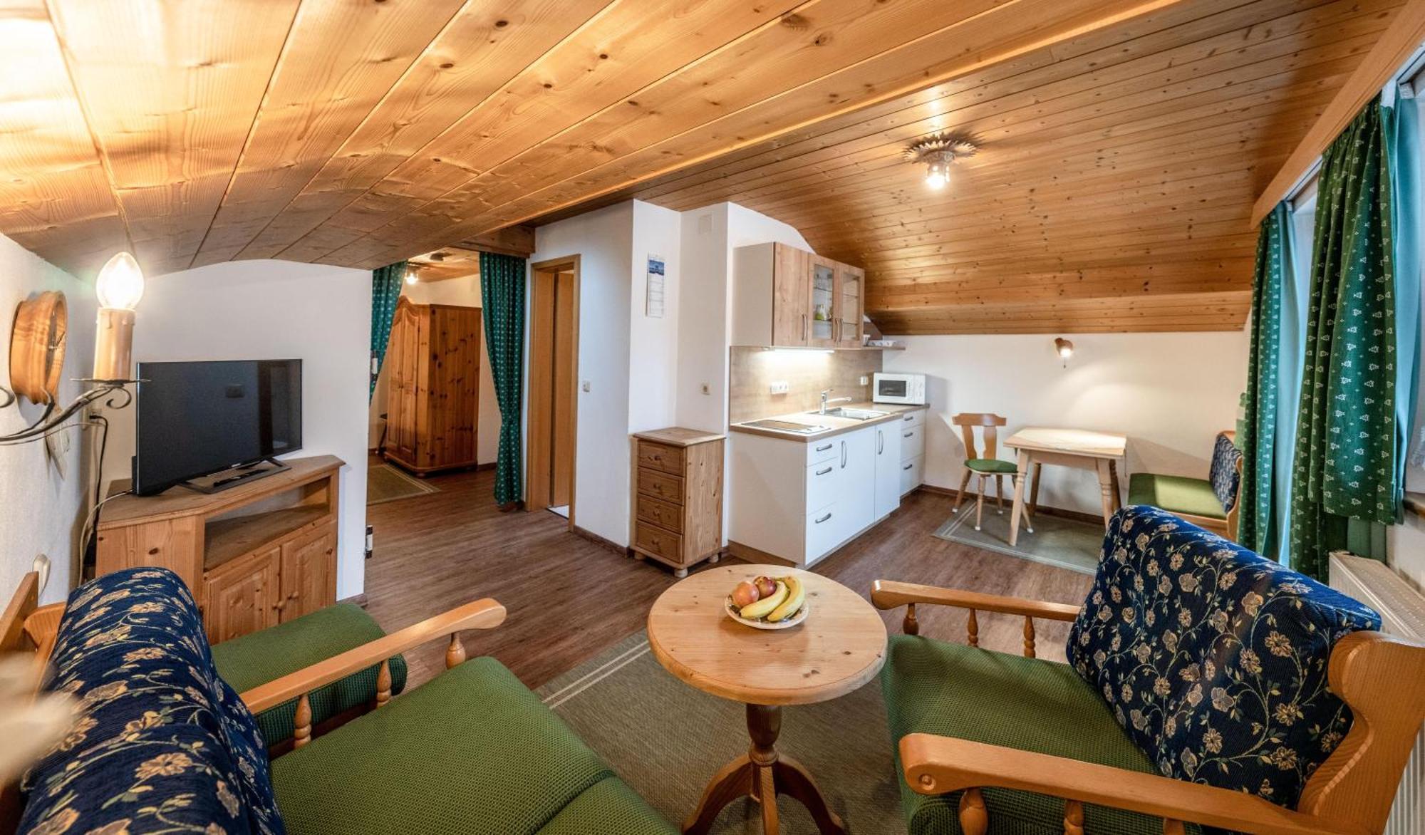 Braun Apartment *